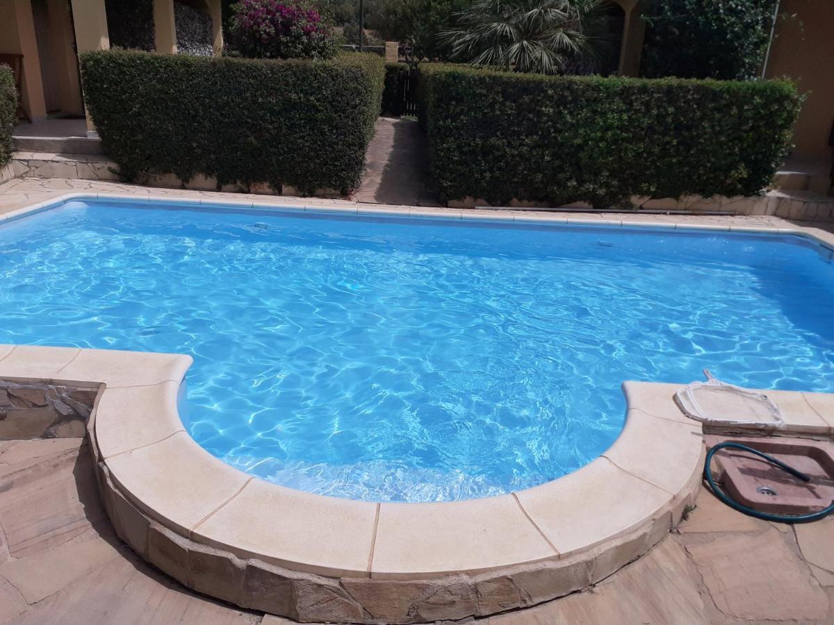 Villa Su Due Livelli Super Accessoriata SantʼAnna Arresi Exterior foto